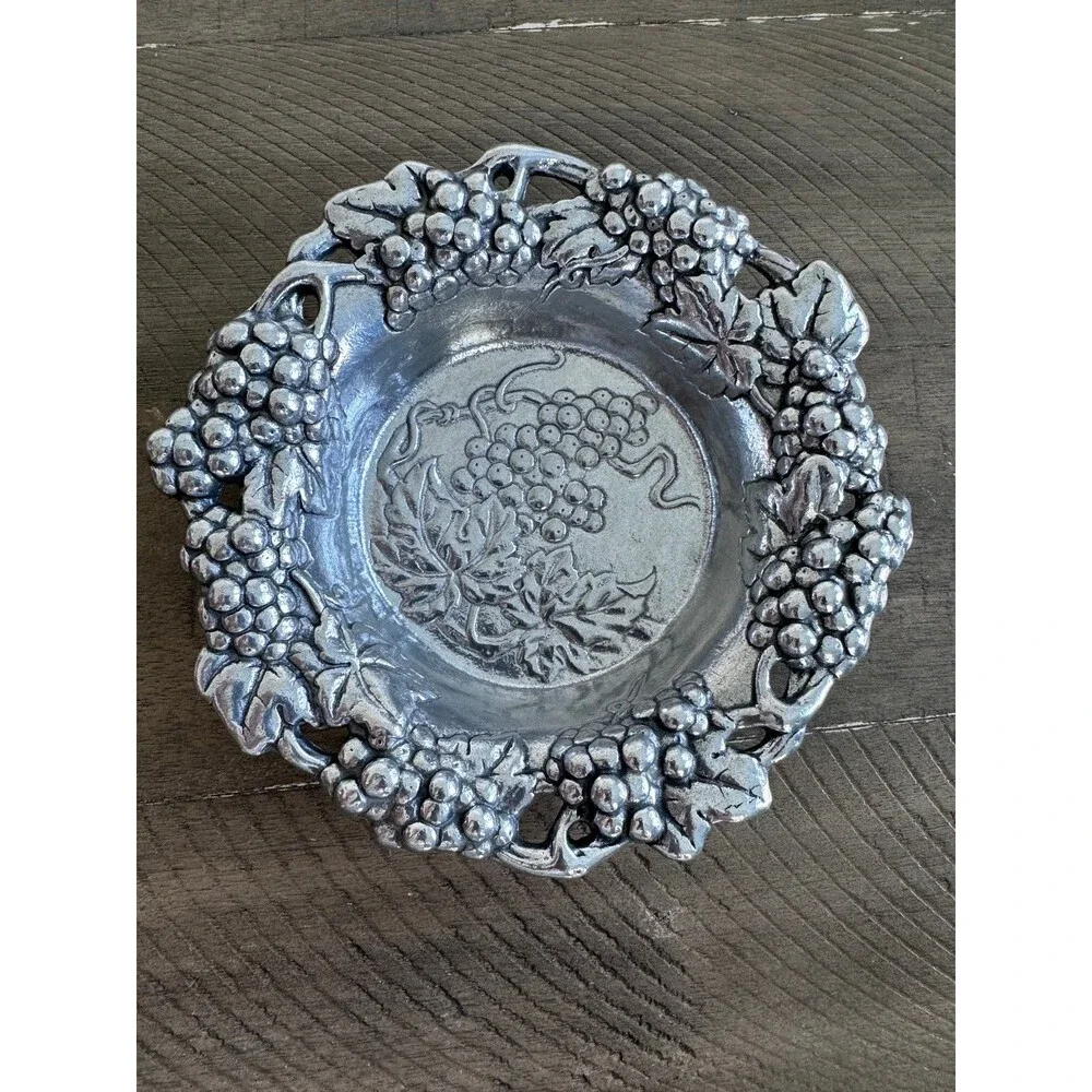 Vintage Arthur Court 1995 Grape Vine Aluminum Bowl Dish Vineyard Decor